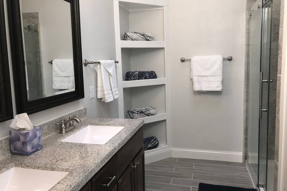 Photo of Bathroom in Blanchard