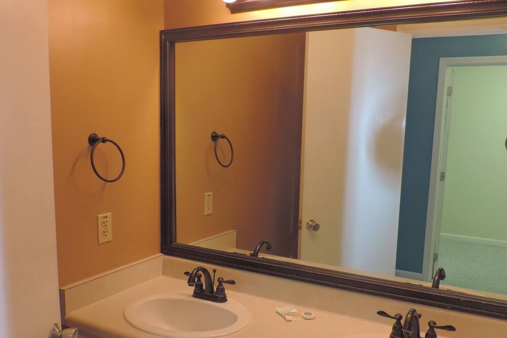 Photo of Bathroom in East End