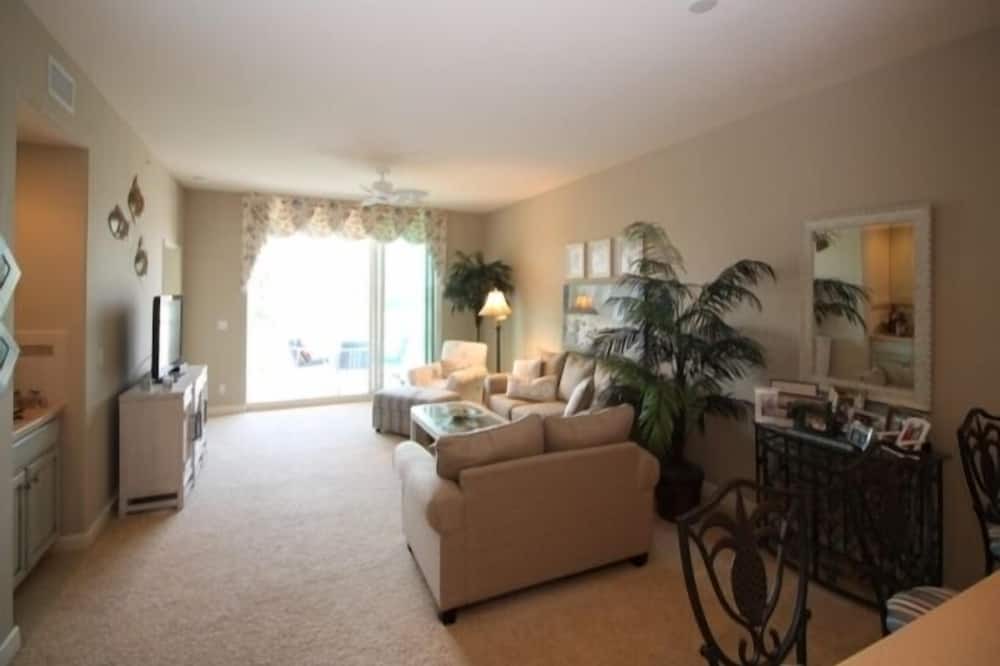 Photo of Livingroom in Rotonda West