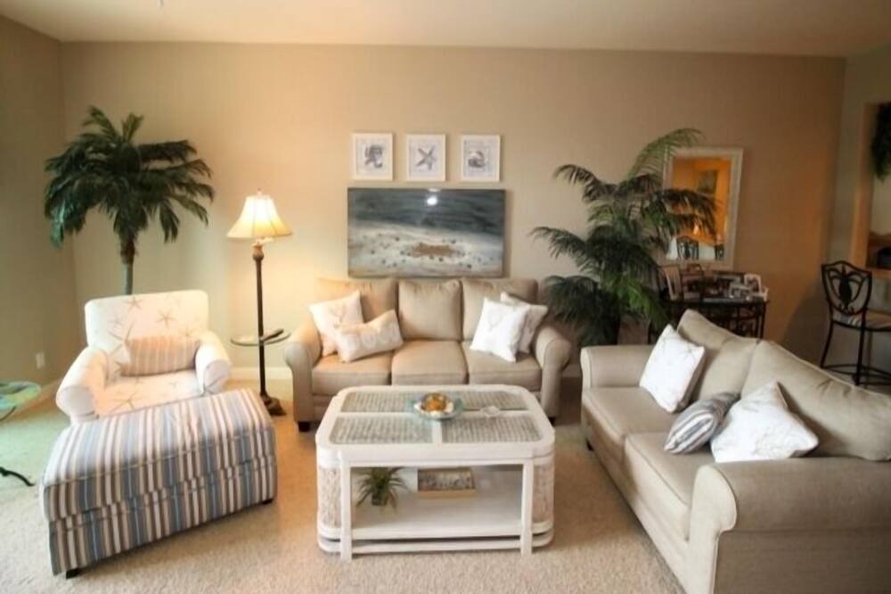 Photo of Livingroom in Rotonda West
