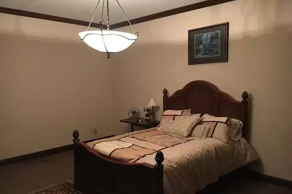 Photo of Bedroom in Magnolia