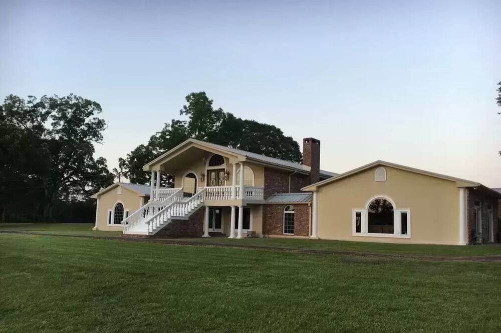 Photo of Outdoor in Magnolia