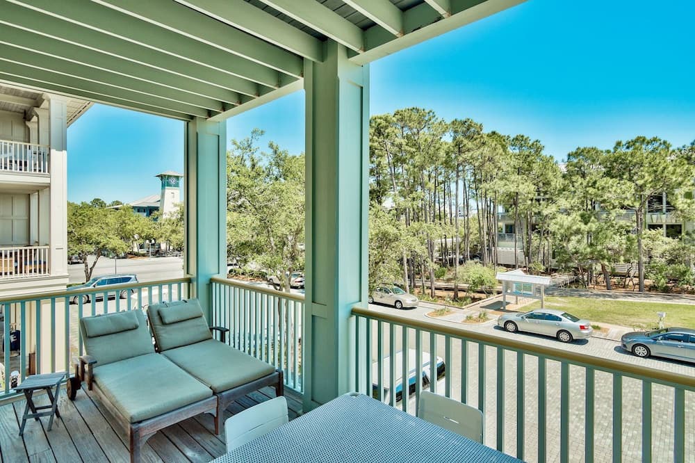 Photo of Patio Balcony in Beach District