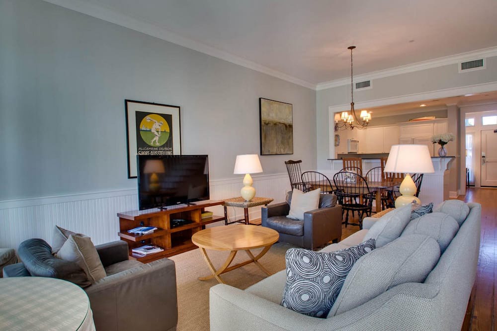 Photo of Livingroom in Beach District