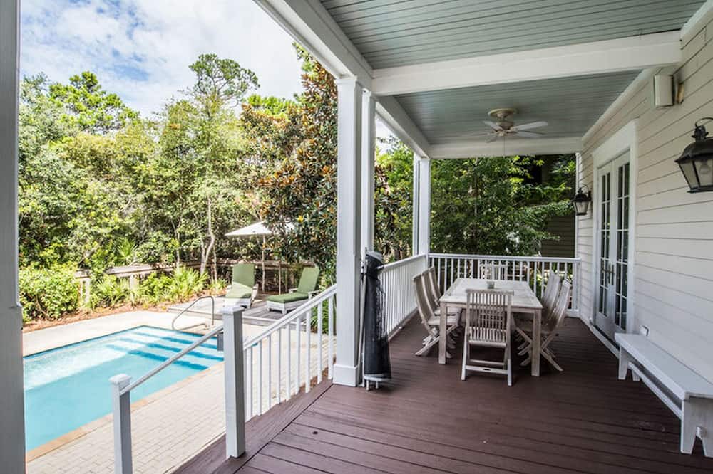 Photo of Patio Balcony in Watercolor