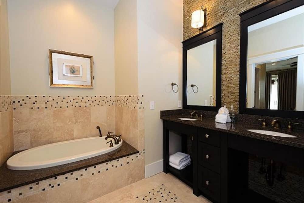 Photo of Bathroom in Watercolor