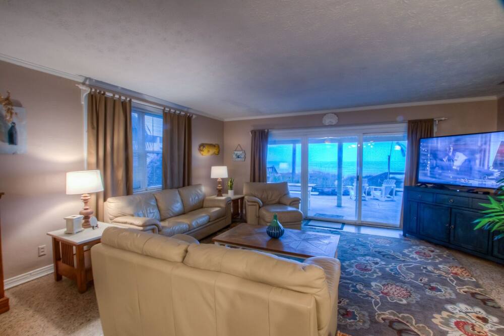 Photo of Others in Laguna Beach Estates