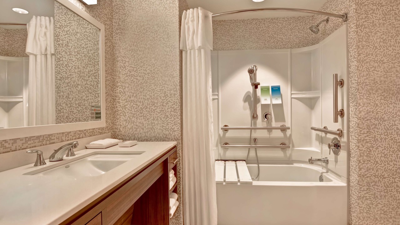 Photo of Bathroom in Naples