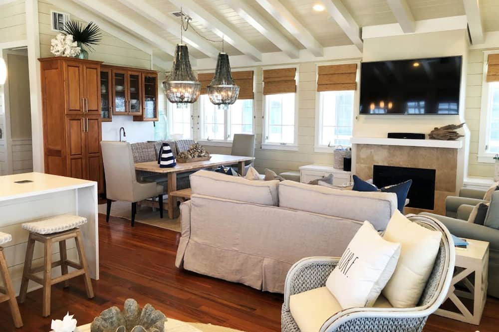 Photo of Livingroom in Seaside
