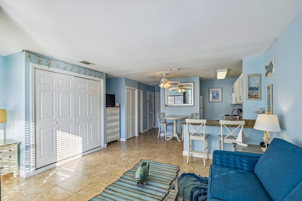 Photo of Livingroom in Holiday Isle