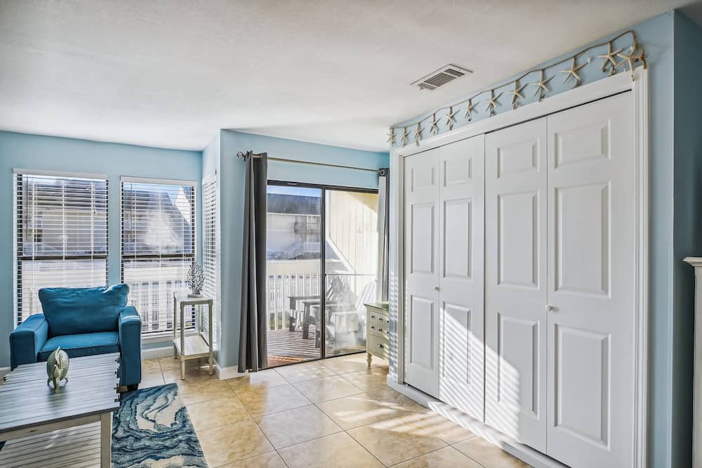 Photo of Bedroom in Holiday Isle