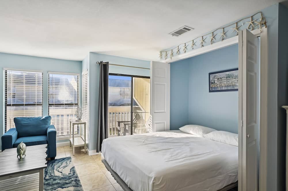Photo of Bedroom in Holiday Isle