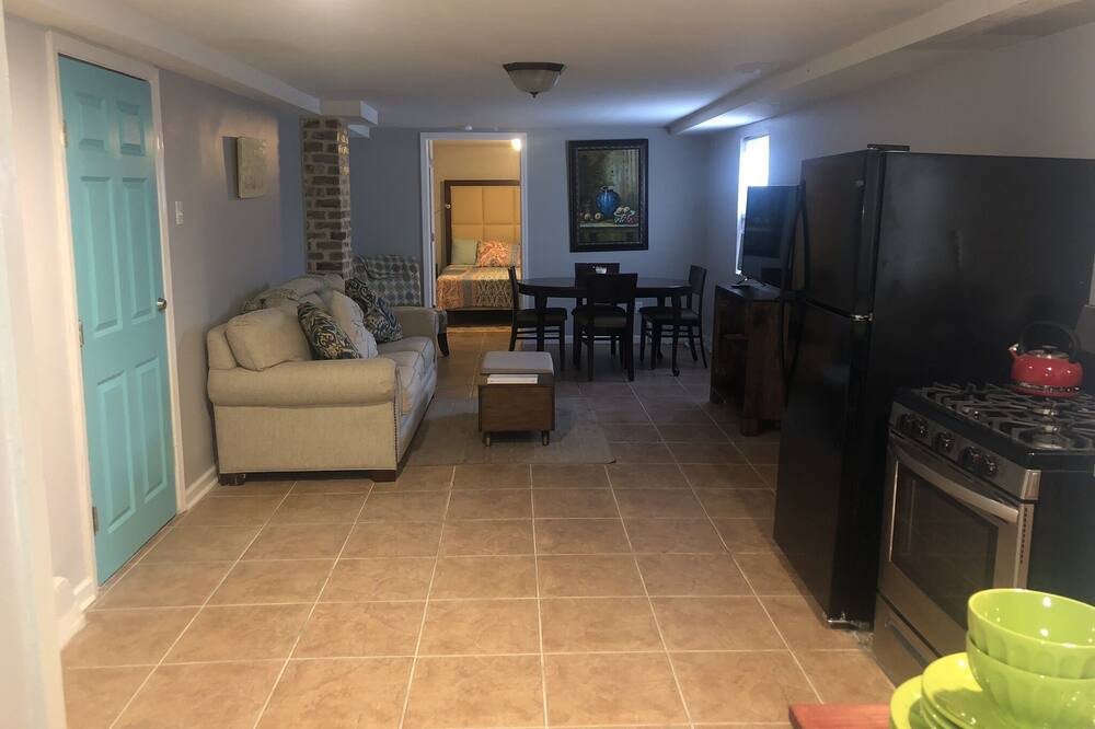 Photo of Livingroom in Fairgrounds