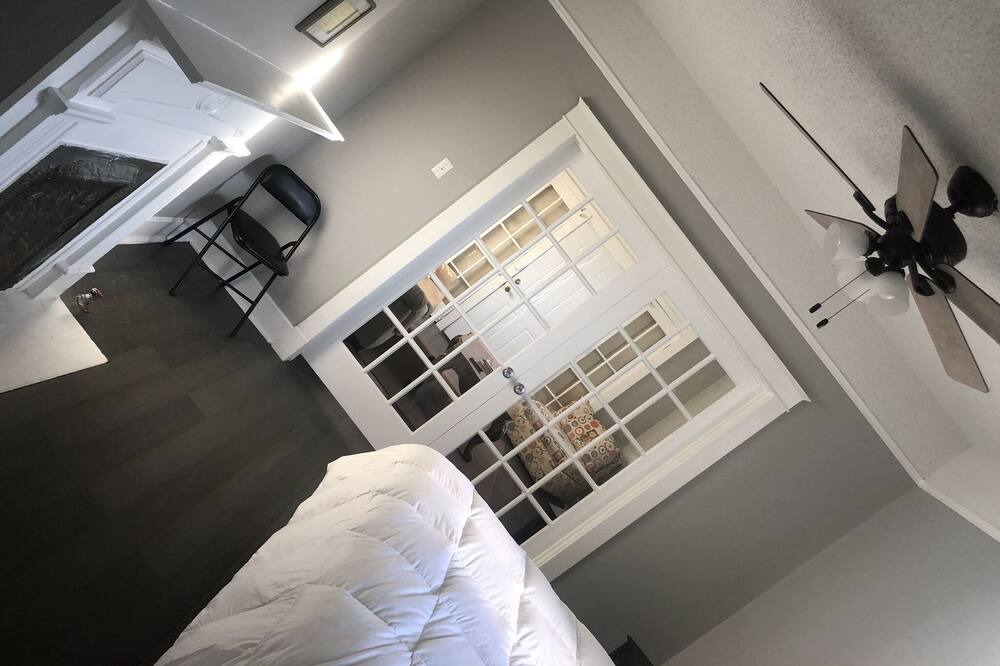 Photo of Bedroom in Fairgrounds
