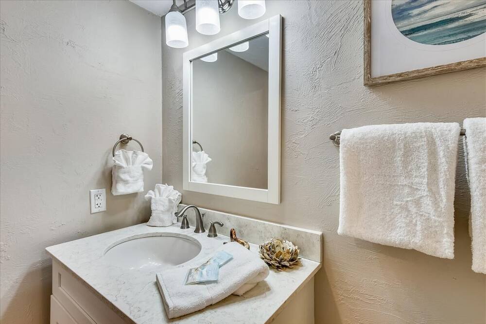 Photo of Bathroom in East End