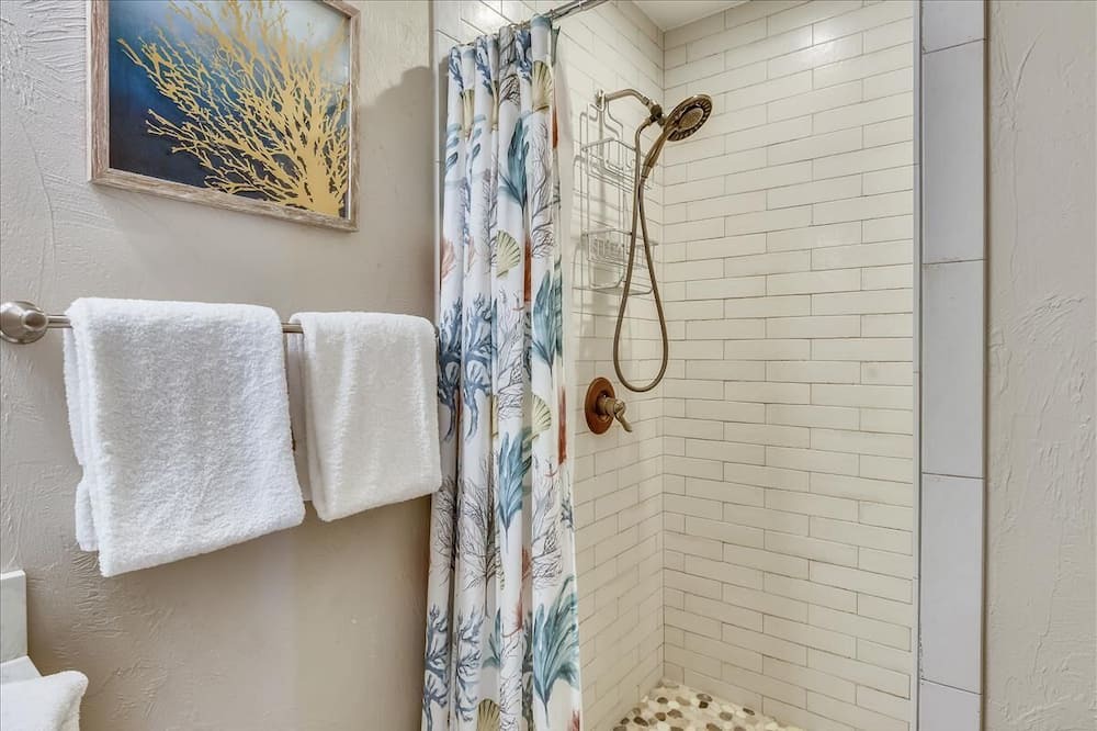 Photo of Bathroom in East End