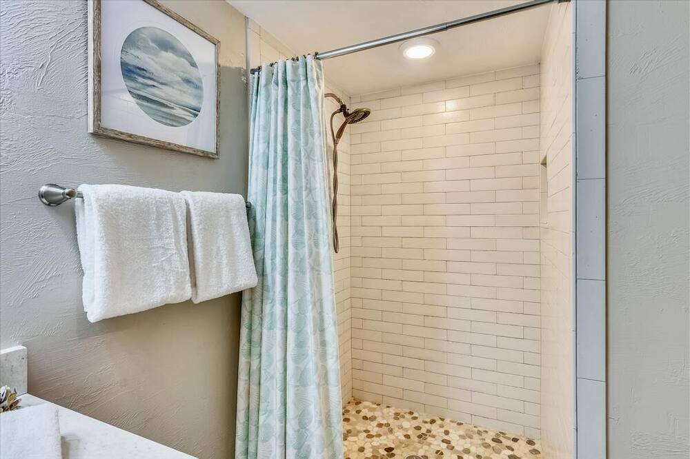 Photo of Bathroom in East End