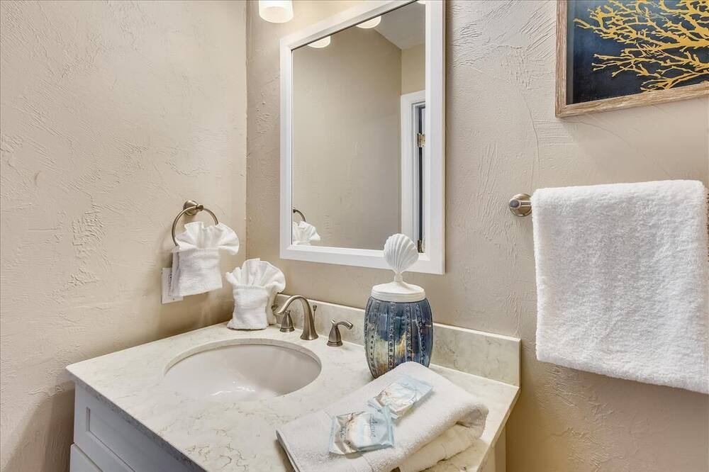 Photo of Bathroom in East End