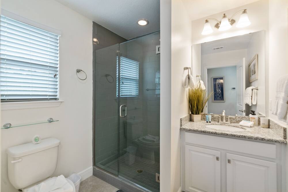 Photo of Bathroom in West Panama City Beach