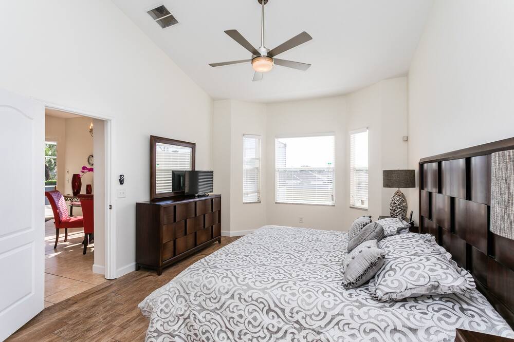 Photo of Others in Lake Davenport Estates