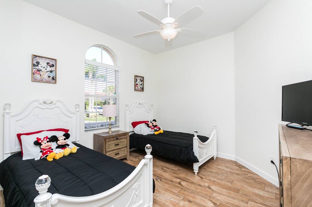 Photo of Others in Lake Davenport Estates