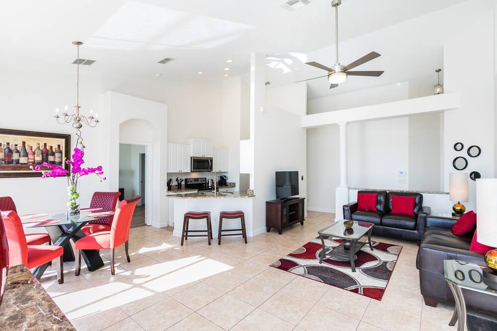 Photo of Others in Lake Davenport Estates