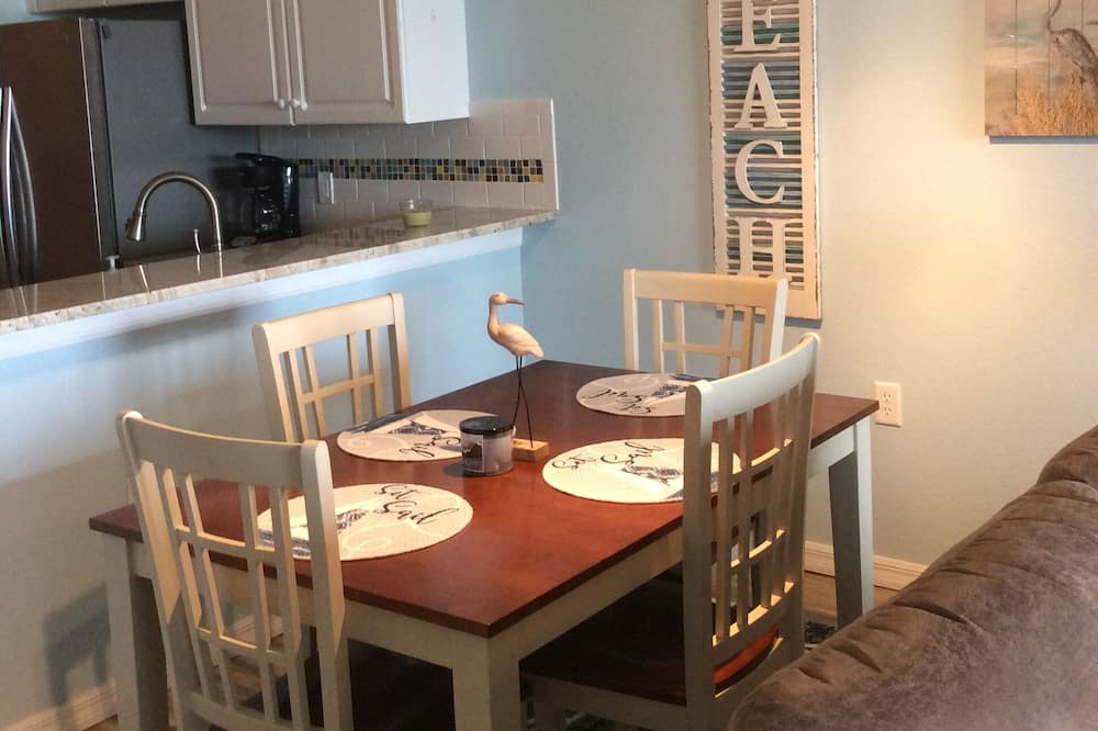 Photo of Kitchen in Estero