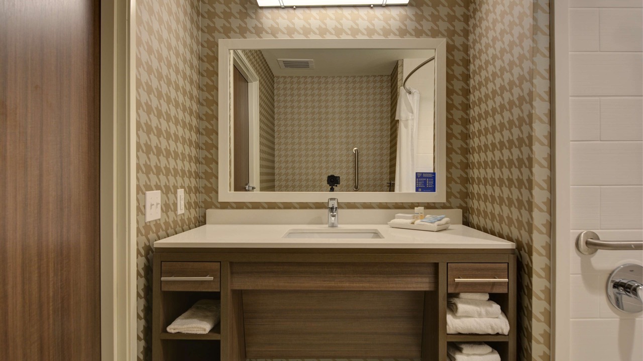 Photo of Bathroom in Upper Grand Lagoon