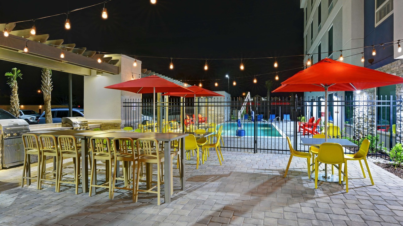Photo of Patio Balcony in Upper Grand Lagoon