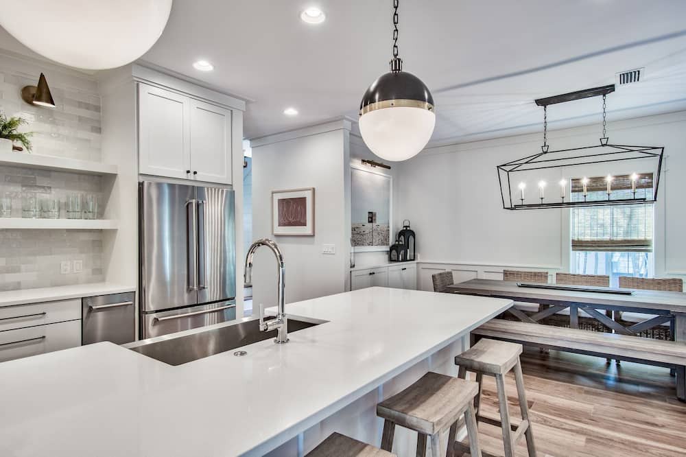 Photo of Kitchen in White's Gulfview