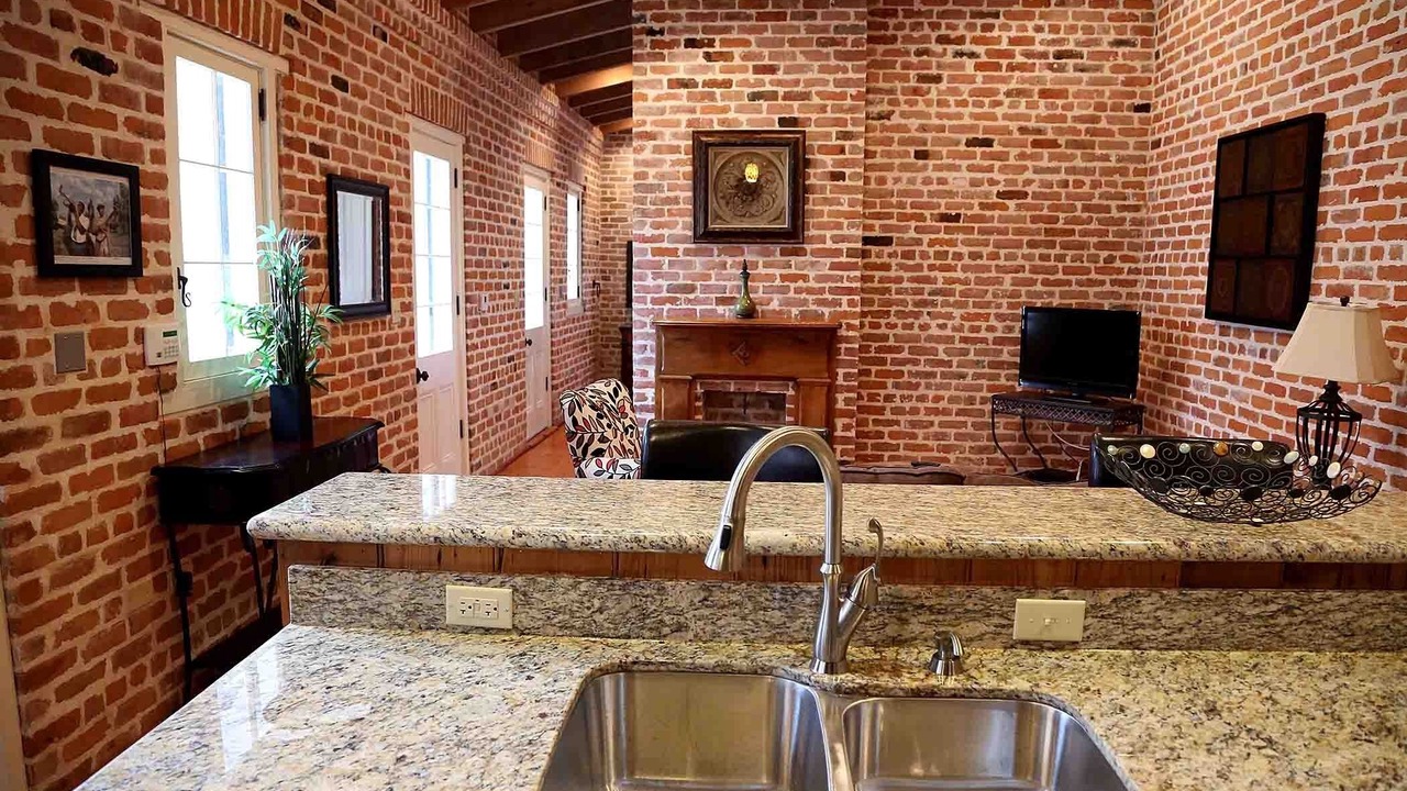 Photo of Kitchen in French Quarter