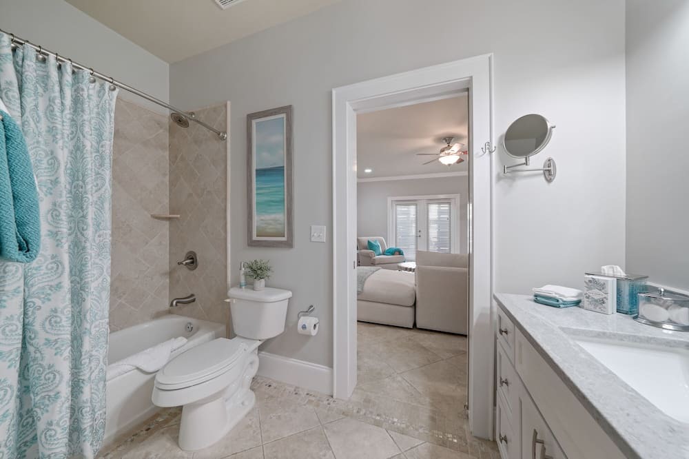 Photo of Bathroom in Santa Rosa Beach