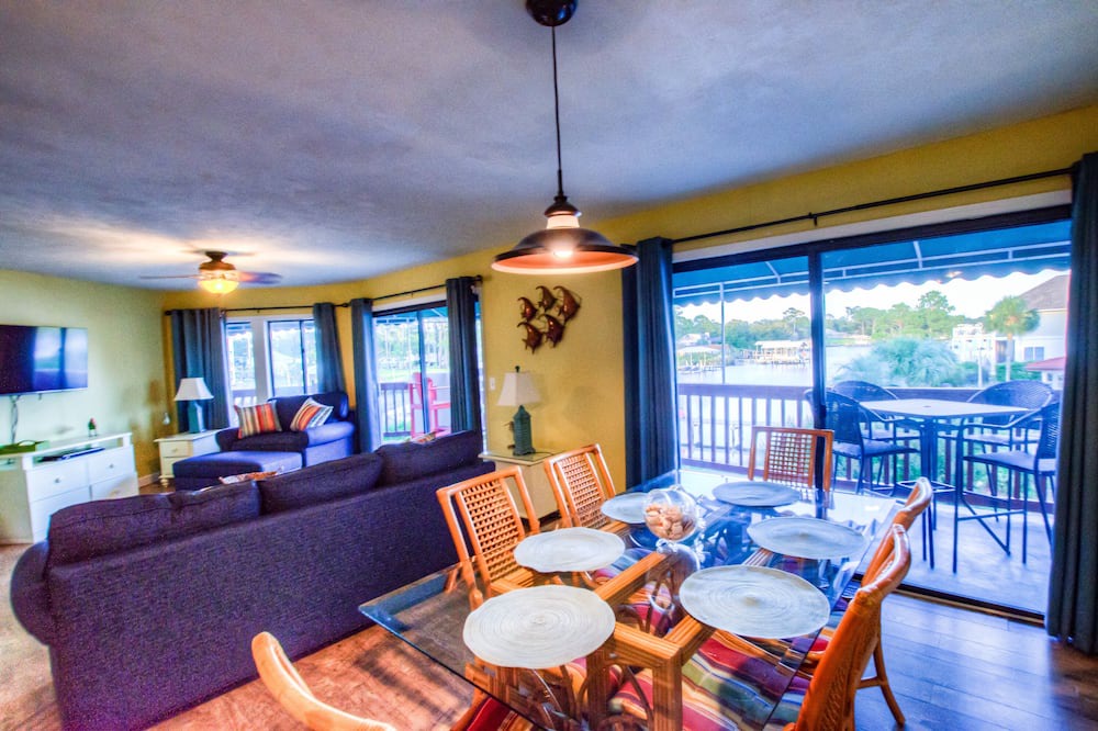 Photo of Livingroom in Gulf Lagoon Beach