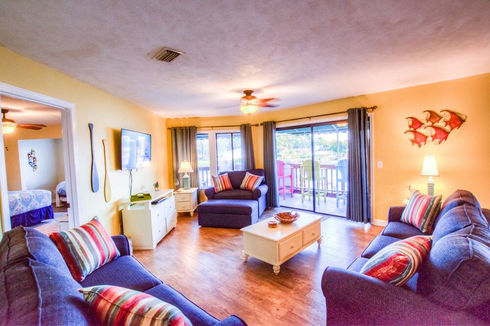 Photo of Livingroom in Gulf Lagoon Beach