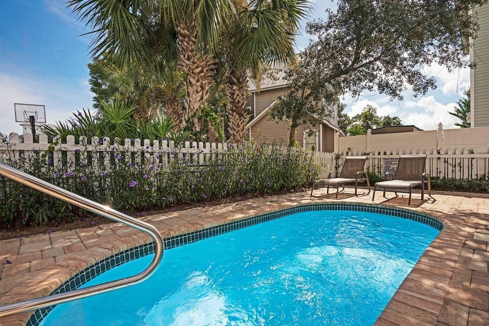 Photo of Outdoor in Crystal Shores