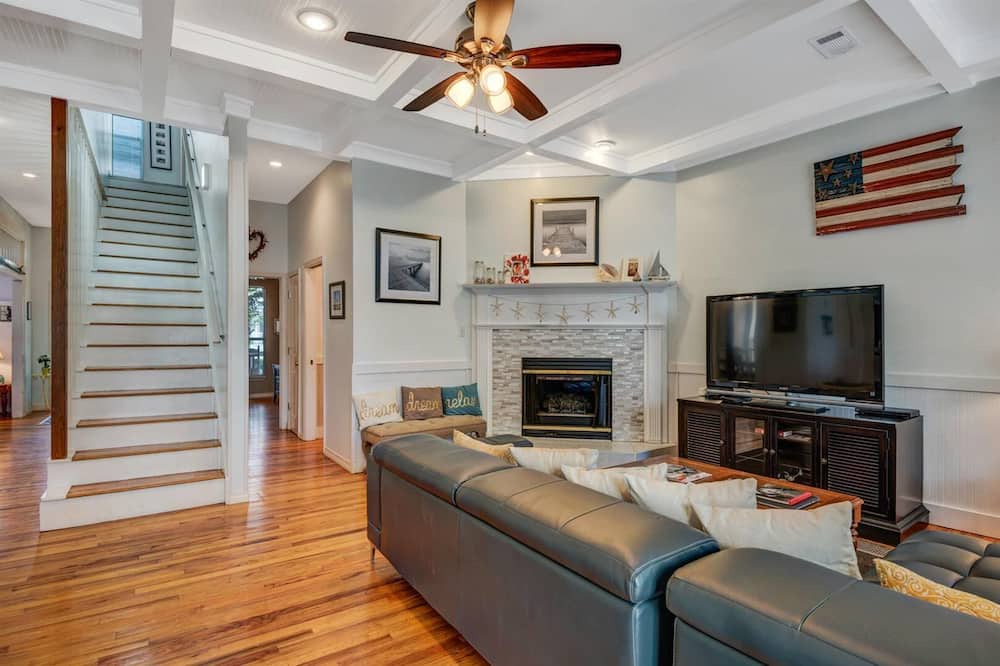 Photo of Outdoor in Crystal Shores