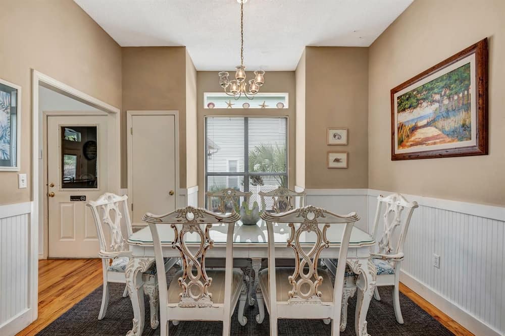 Photo of Outdoor in Crystal Shores