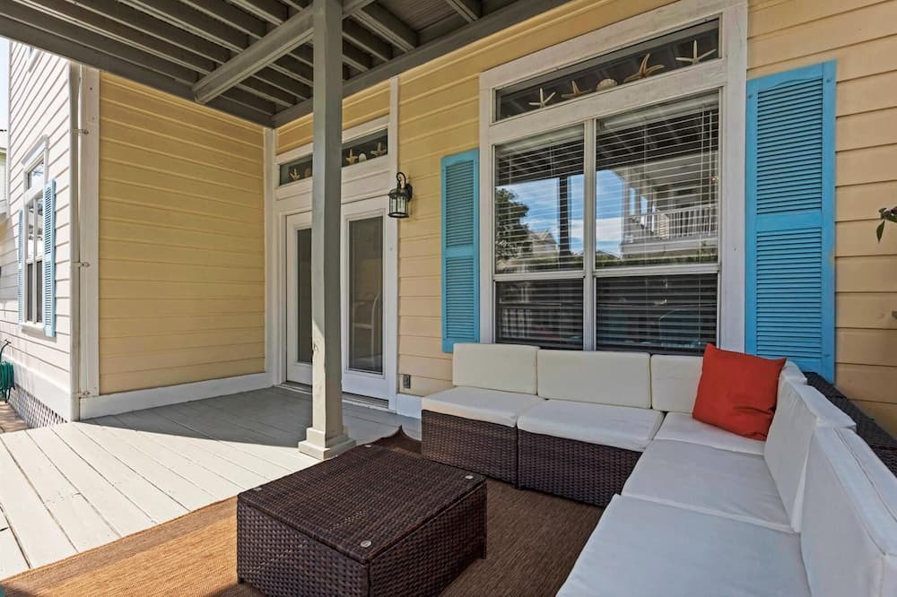 Photo of Outdoor in Crystal Shores