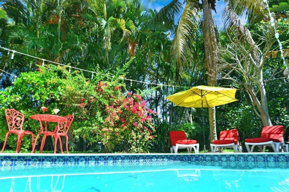 Photo of Outdoor in Flagler Village