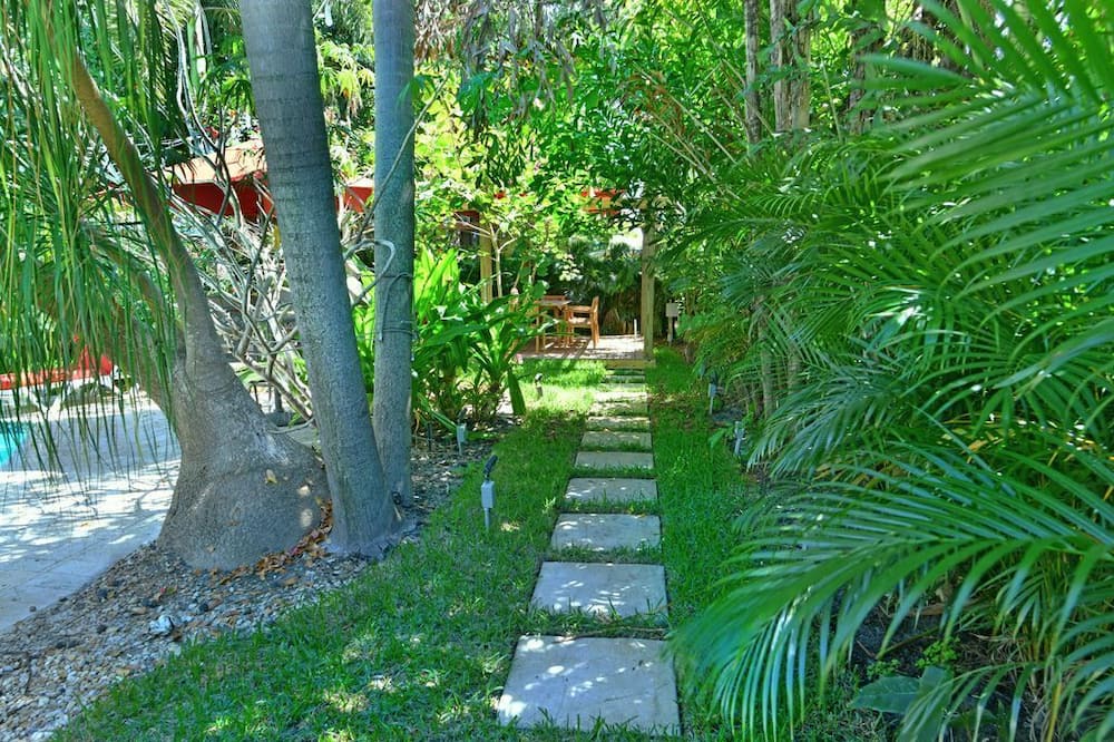 Photo of Outdoor in Flagler Village