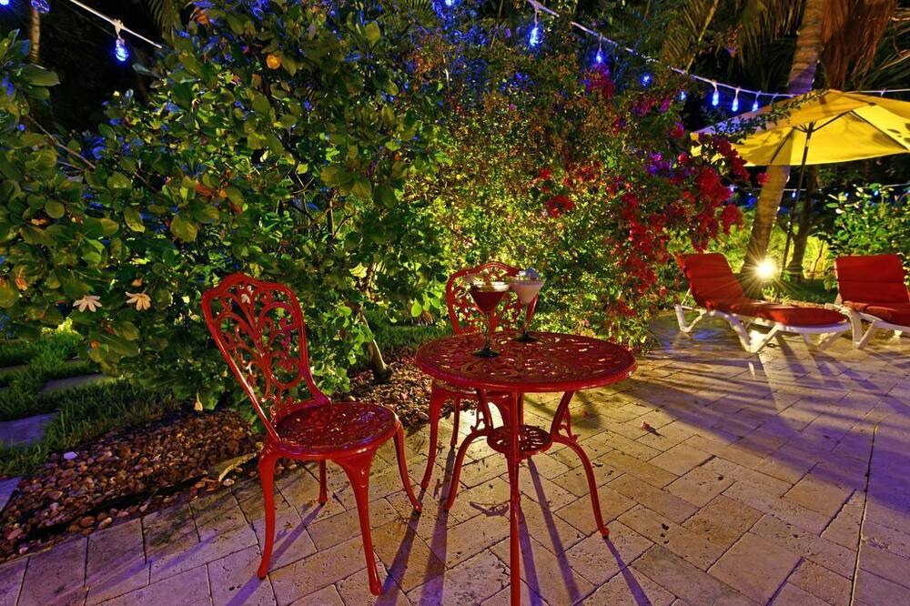 Photo of Outdoor in Flagler Village