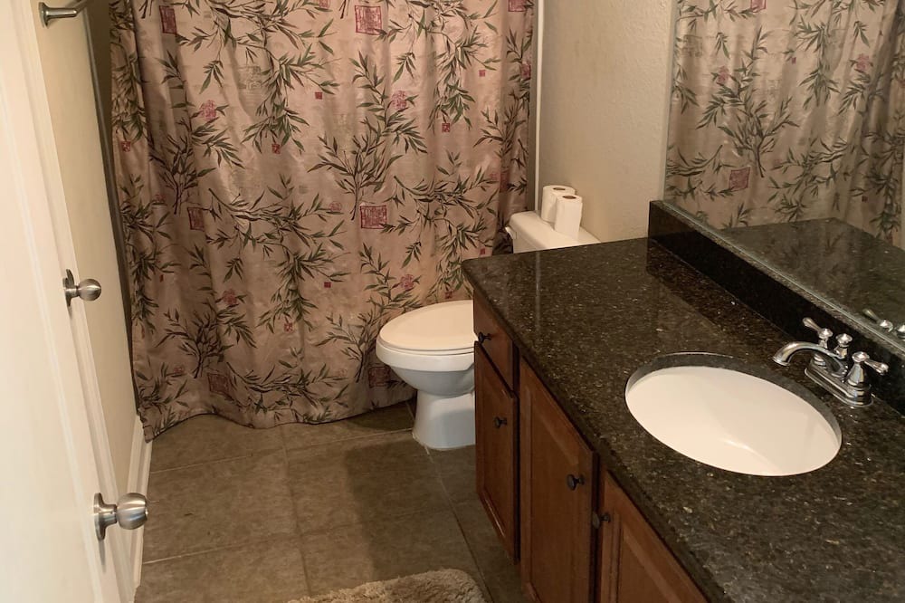 Photo of Bathroom in Mobile