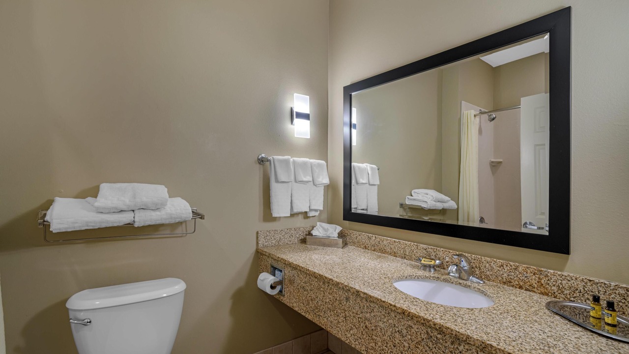 Photo of Bathroom in Chalmette