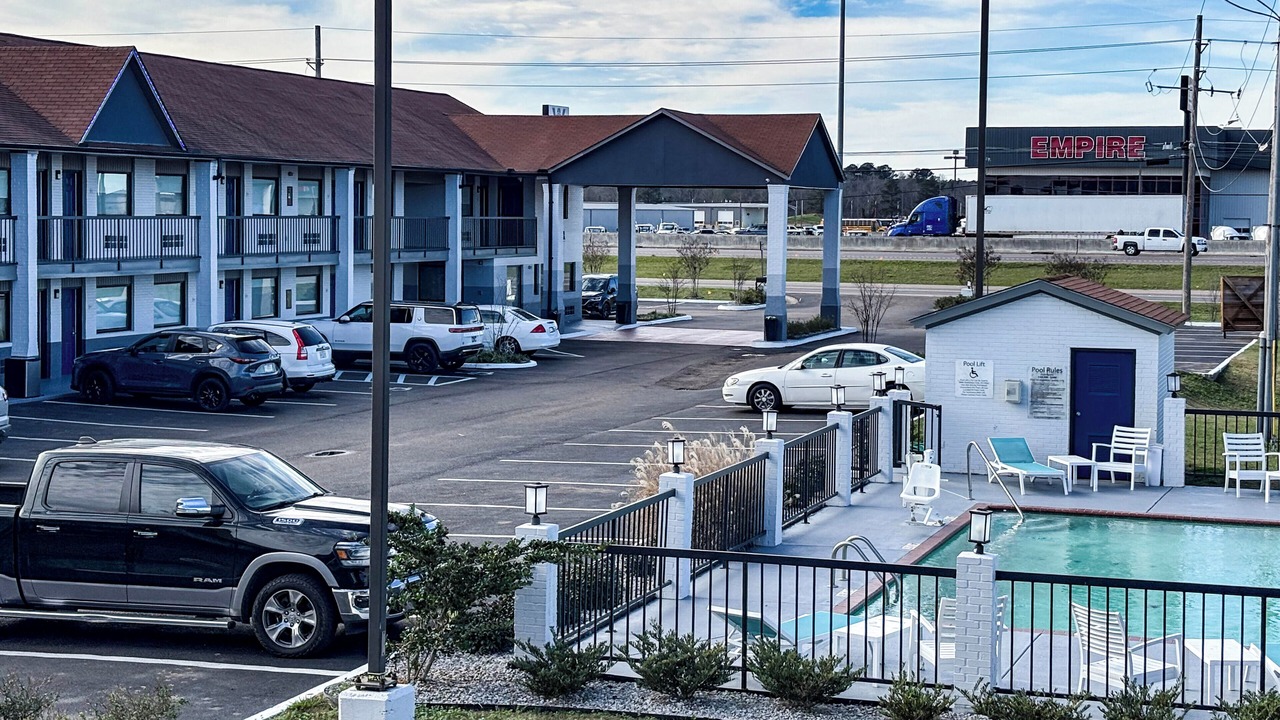 Photo of Outdoor in Pearl