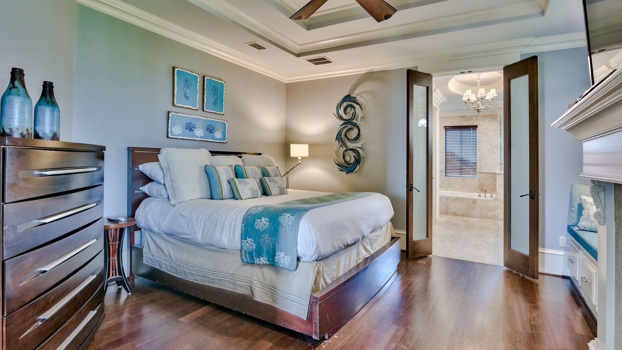 Photo of Bedroom in Avalon Beach Estates