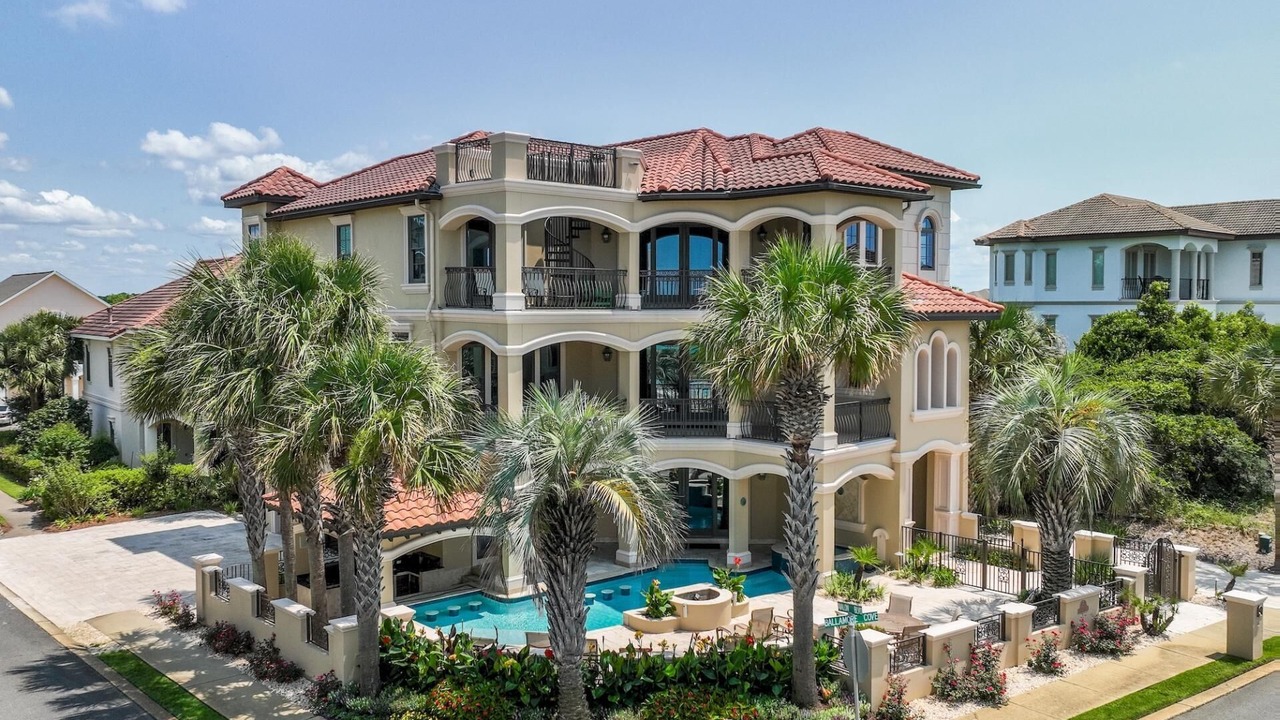Photo of Outdoor in Avalon Beach Estates