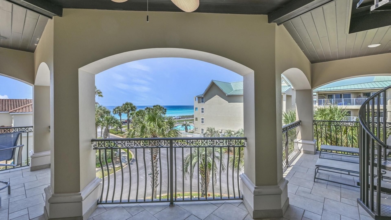 Photo of Outdoor in Avalon Beach Estates