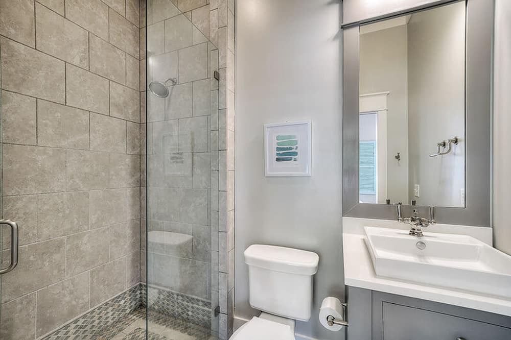 Photo of Bathroom in Forest District