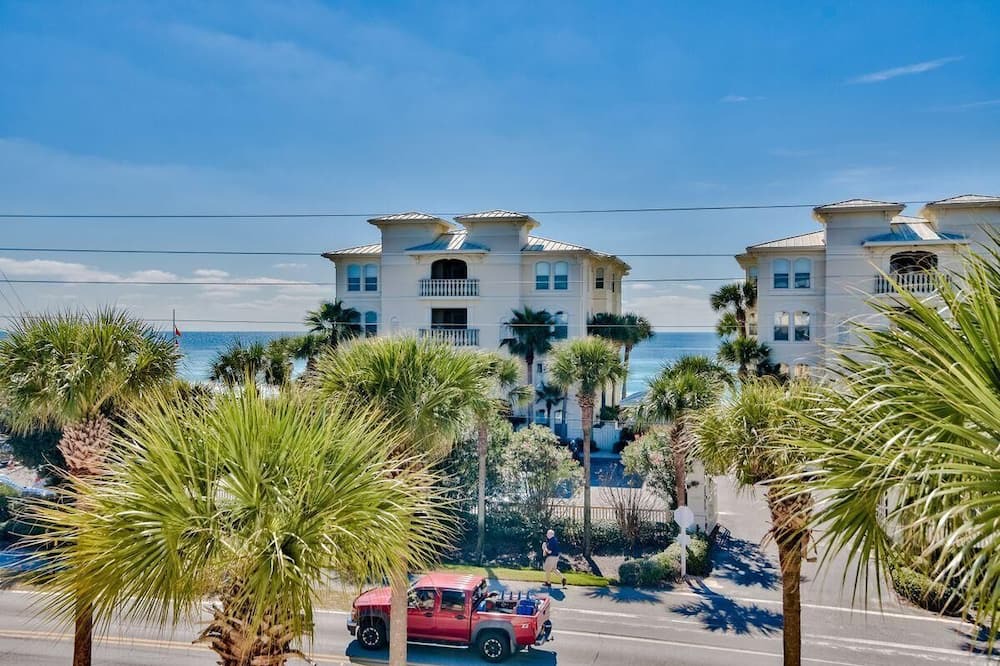 Photo of Patio Balcony in Gulf Place