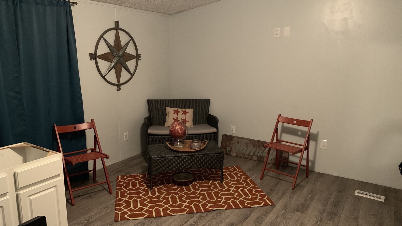 Photo of Livingroom in Youngstown